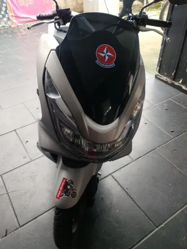 Vendo moto Honda pcx