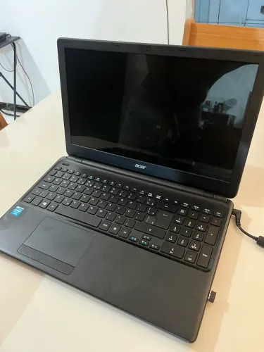 Notebook ACER - Aspire E1-532