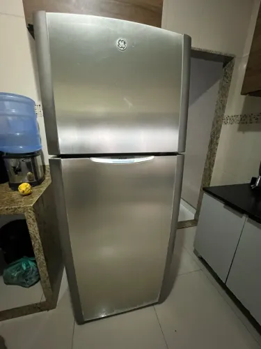 Geladeira aço escovado