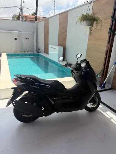 N Max Muito Nova