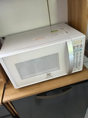 Micro-ondas eletrolux 20 litros aceita cartão