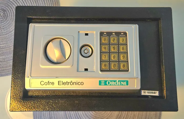 Cofre eletrônico