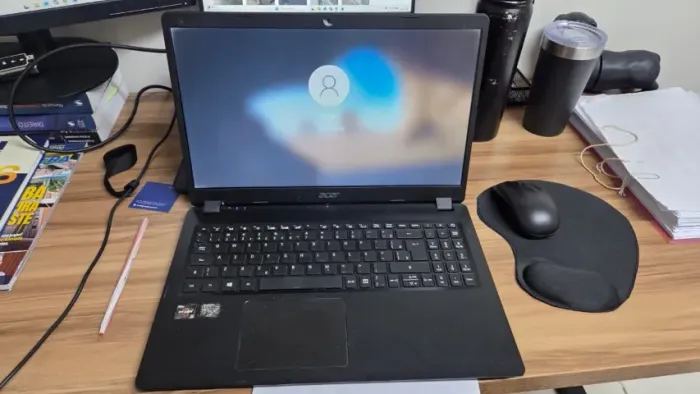 Notebook Acer Ryzen 5 2500U 8GB RAM 1TB HD Windows 10 Pro ? Retirada de Peças ou Uso