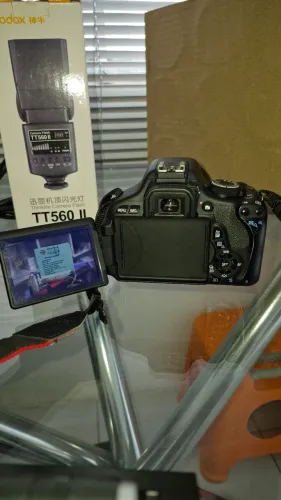 Canon t3i novíssima com flash externo sem fio