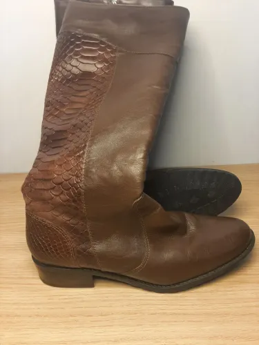 Bota Couro Marrom Arara Brasil - 35