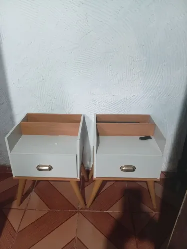2 Criado mudo em perfeitas condições,não faço entrega