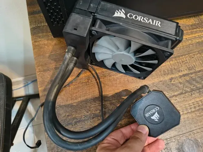 Water Cooler Corsair H45 120mm + Kit Intel LGA1150