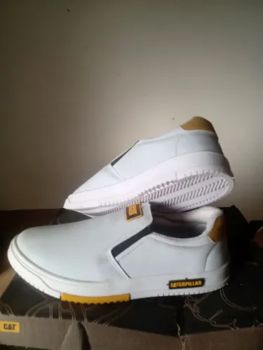 Tênis Caterpillar Tam 40 pegar Havan ou posto canaã
