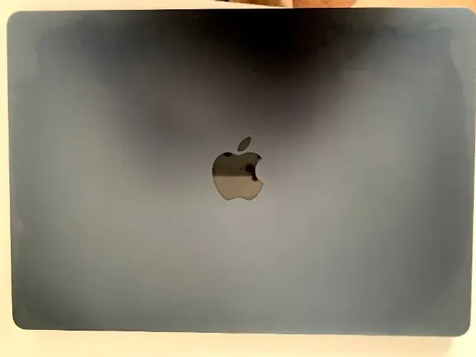 MacBook Air M3 15" - 24GB RAM - 2TB SSD