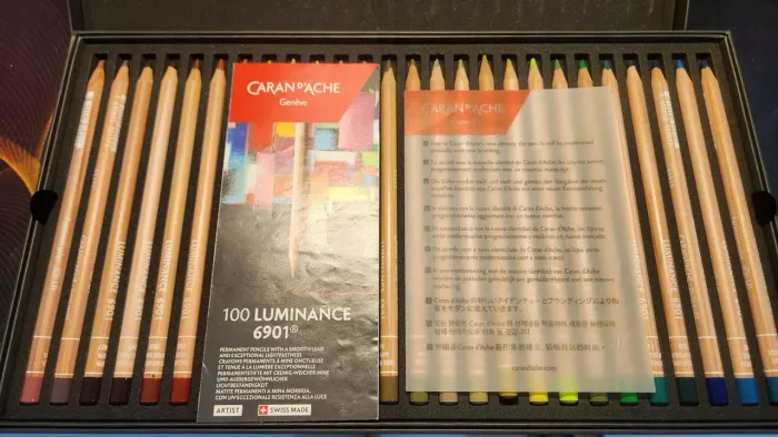 Estojo Caran d'ache Luminance 76 cores