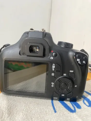 Canon rebel t100