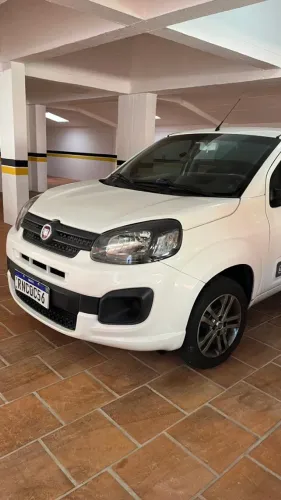 Fiat Uno Attractive 1.0 EVO Fire Flex 8V 5P 2021
