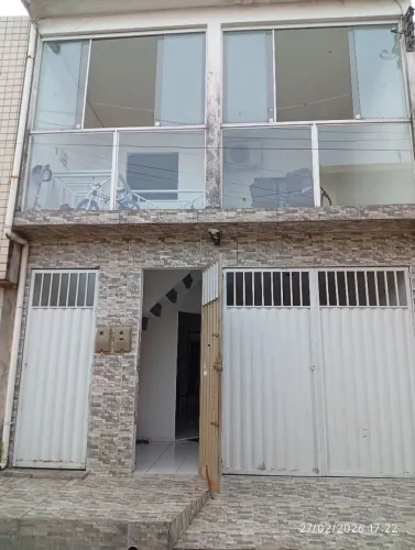Vendo 2 casas em uma