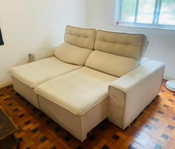 Sofá retrátil e reclinável 4 lugares