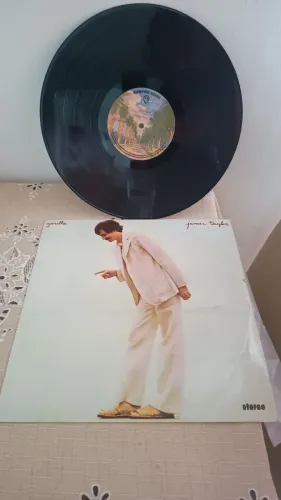 LP James Taylor Gorilla