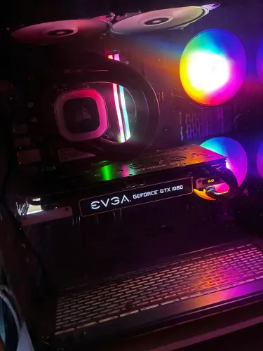 Placa de vídeo 1080 GTX 8gb