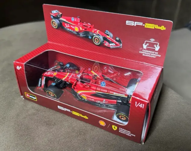 Fórmula 1 Ferrari SF-24 Shell Legends POSTOS SHELL