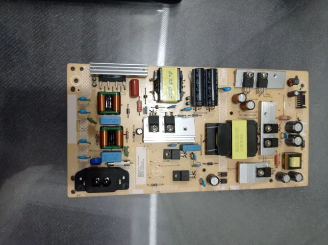 Fonte Philips tv 50pug6654/78