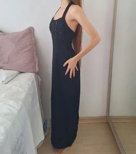 vestido longo preto classico bordado festa formatura madrinha