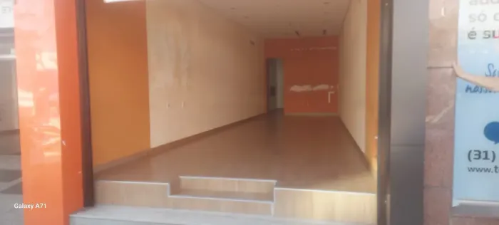 Centro comercial para aluguel possui 42 metros quadrados em Centro - Betim - MG