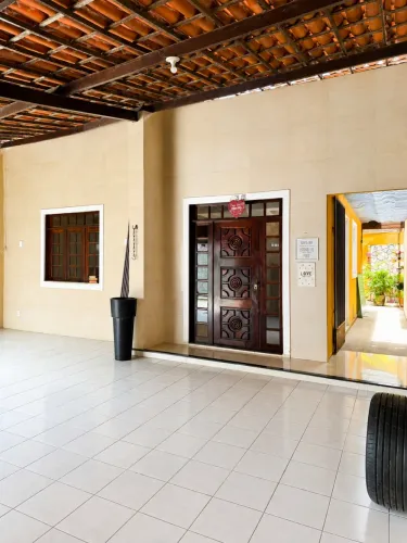 CASA EM CONDOMINIO FECHADO NO PASSARÉ.