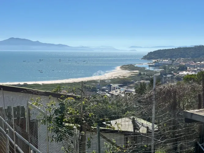 SITIO COM VISTA PERMANENTE PARA O MAR EM PONTA DAS CANAS ACEITA PERMUTA R$ 3.500.000,00