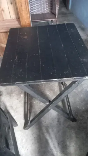 Vende-se um jogo de mesa