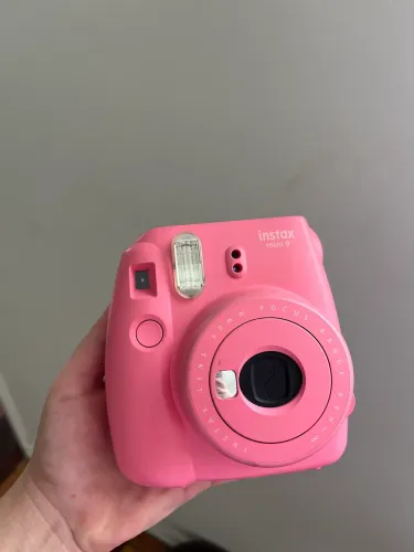 Câmera Polaroide Fujifilm Instax Mini 9