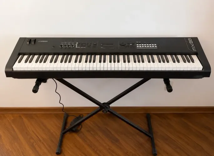 Teclado MX 88 Yamaha
