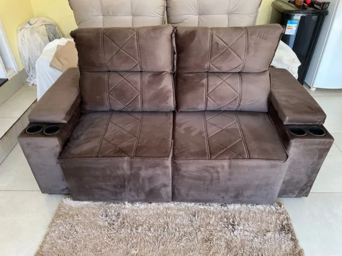Vendo sofá retrátil reclinável novo sem uso