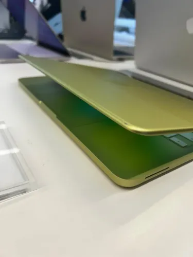 Macbook Neo 13''