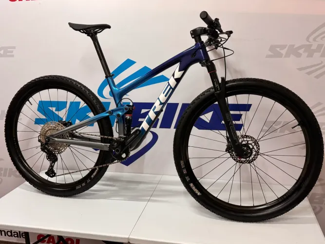 TREK TOP FULL 9.8 CARBON DISC TAMANHO 17.5 SEMI-NOVA