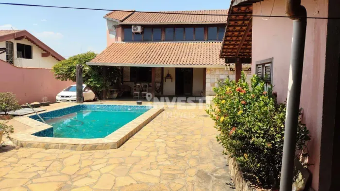 Sobrado com 5 dormitórios à venda, 325 m² por R$ 800.000,00 - Vila Morais - Goiânia/GO