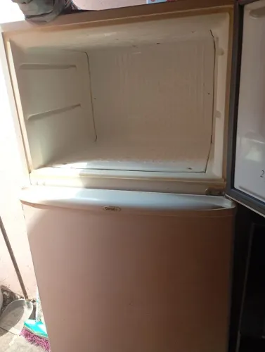 Geladeira funcionando perfeitamente e o casco