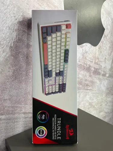teclado mecânico gamer Redragon Trundle RGB, modelo K668WBO-RGB.