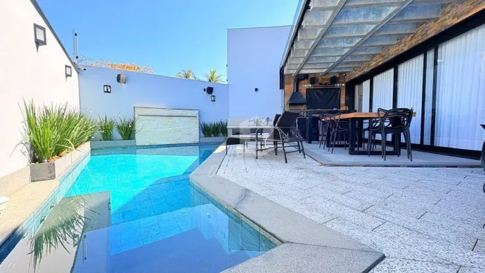 Casa com 3 Quartos À Venda, Camboinhas - Niterói/RJ