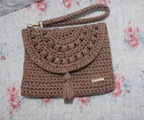 Bolsa de crochê Clutch modelo "Rosi"