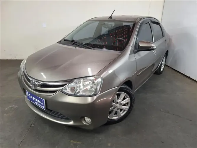 Toyota Etios XLS Sedan 1.5 Flex 16V 4P Mec. 2017