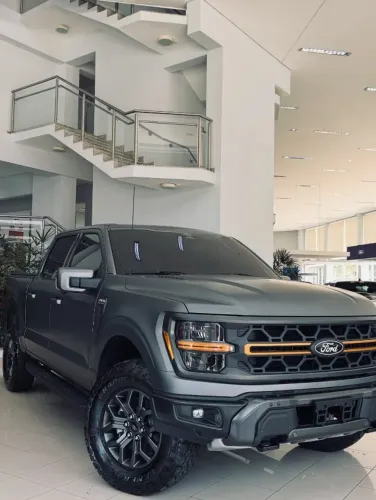 Ford F-150 Tremor 4X4 5.0 V8 2025