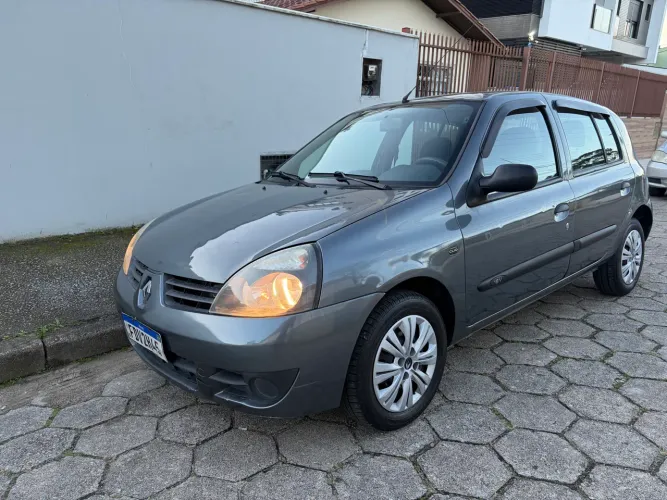 Renault Clio Hi-flex 1.0 16V 5P 2012