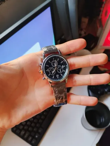 Relógio masculino pulseira metálica estiloso, (preto ou branco)