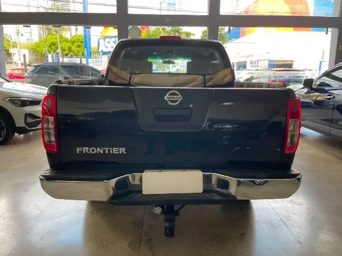 Nissan Frontier S CD 4X4 2.5 TB Diesel 2014
