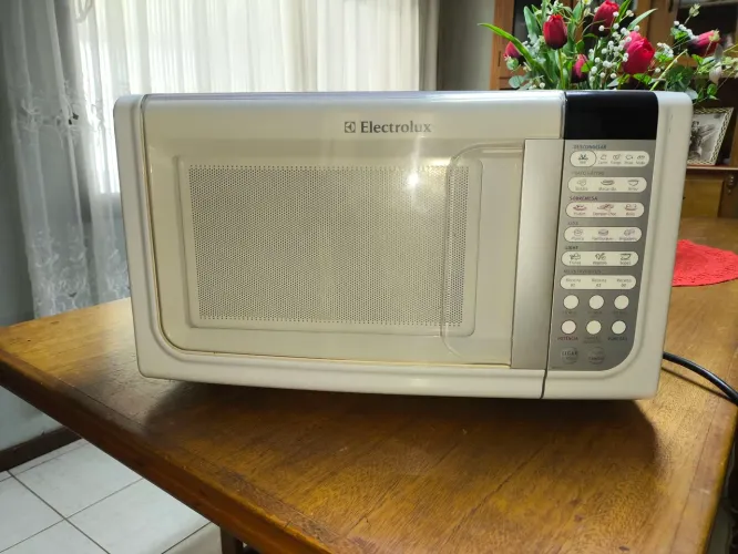 Microondas eletrolux