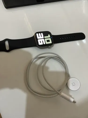 Apple Watch série 11 42 mm 