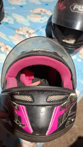 Capacete em bom usado