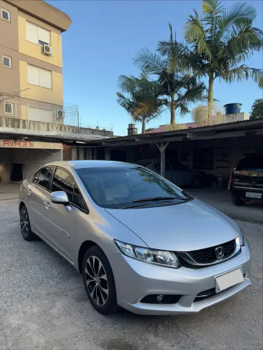 Honda Civic Sedan LXR 2.0 Flexone 16V Aut. 4P 2016