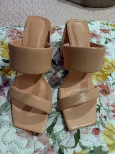 Sandália bloco Santa Lolla original lindo e novo