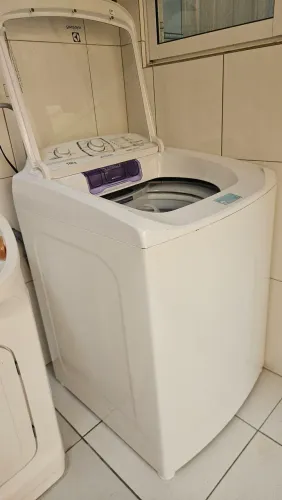 Lava roupa Electrolux 16 kg