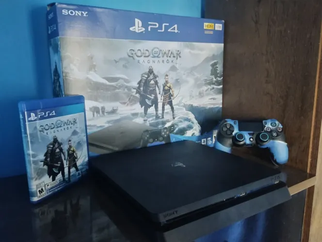 PlayStation 4 Slim, 1TB.