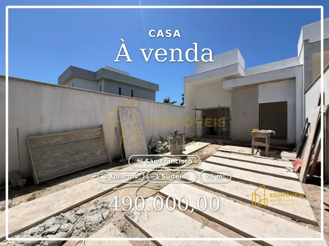 Casa Moderna com 2 Quartos em São Francisco, Próxima a Comércio!
